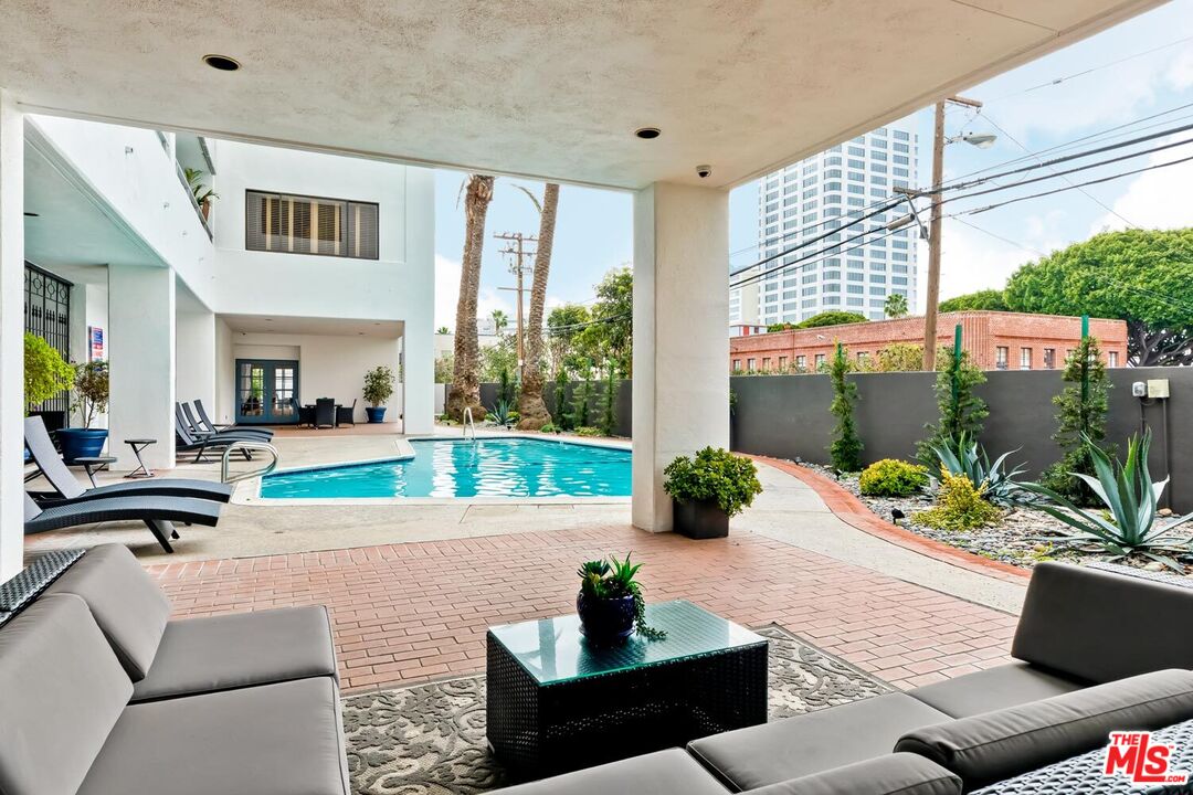 1118 3RD ST Unit: 604