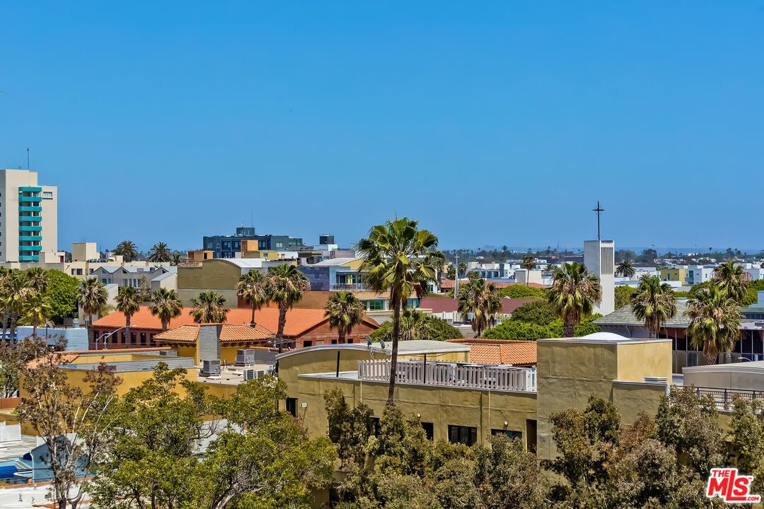 1118 3RD ST Unit: 604