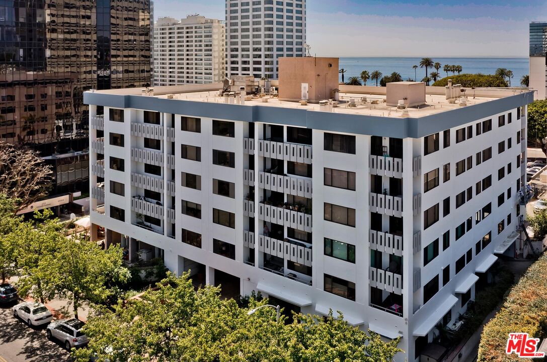 1118 3RD ST Unit: 604