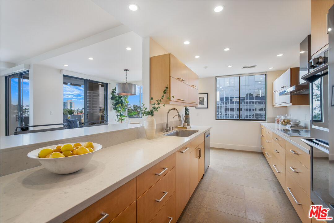 1118 3rd St Unit: 501