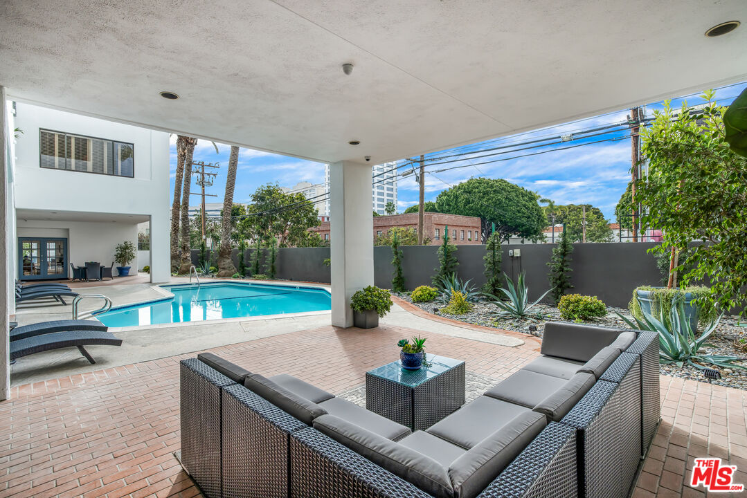 1118 3rd St Unit: 501