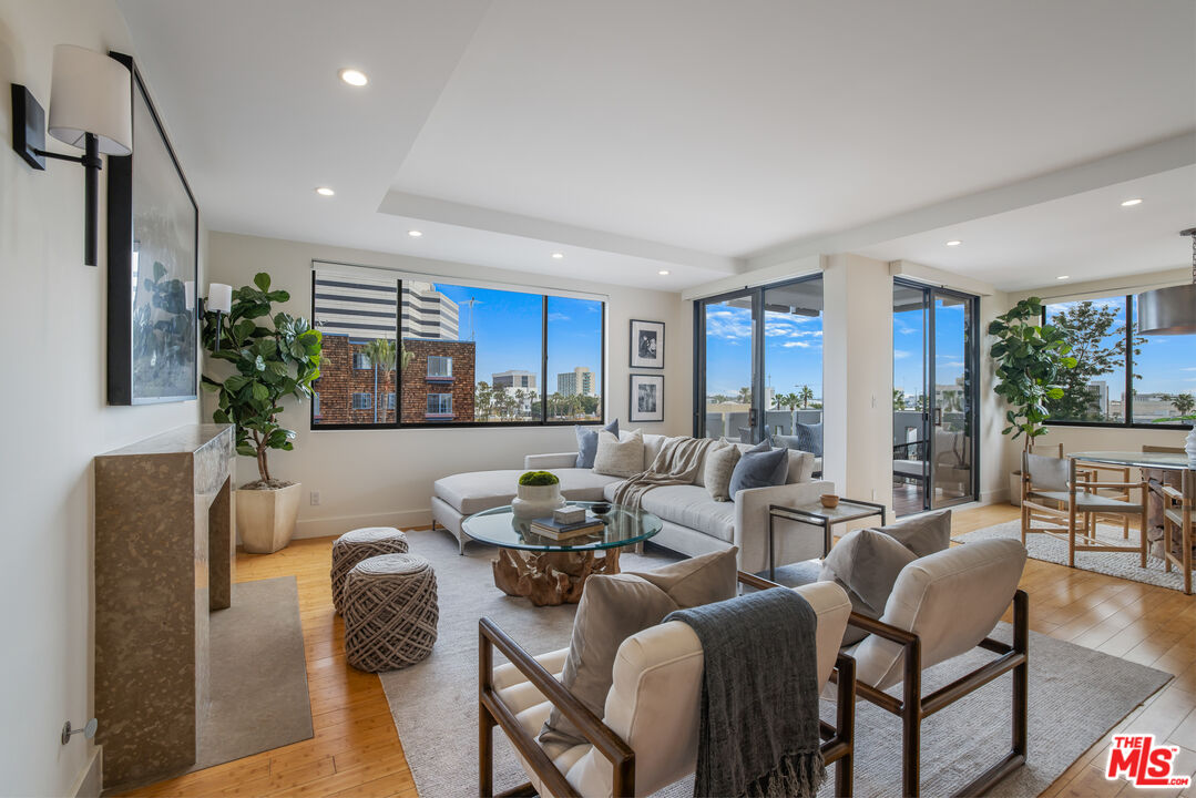 1118 3rd St Unit: 501