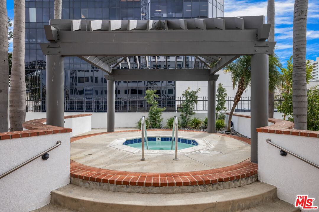 1118 3rd St Unit: 501