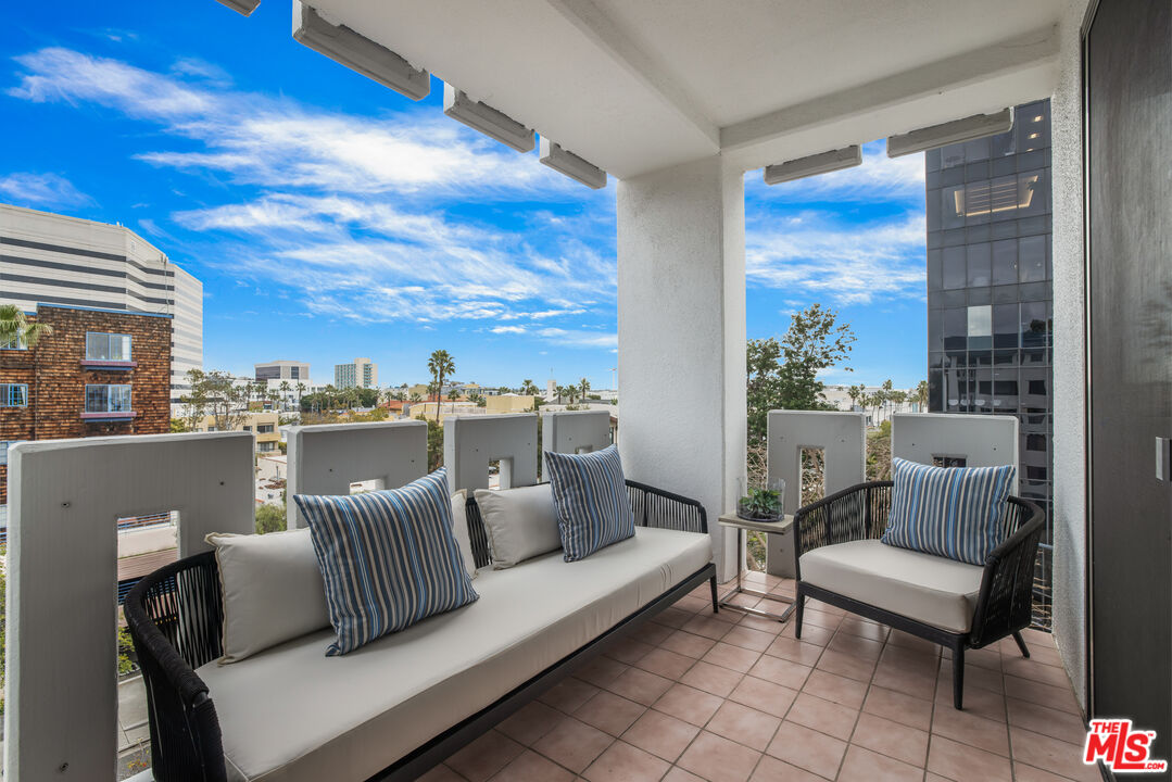 1118 3rd St Unit: 501