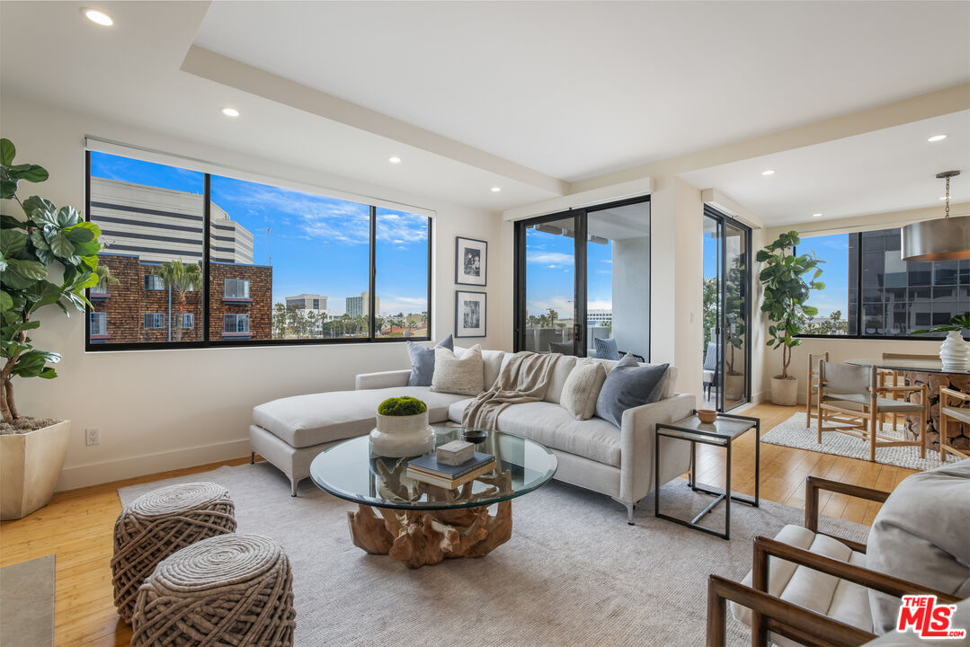 1118 3rd St Unit: 501