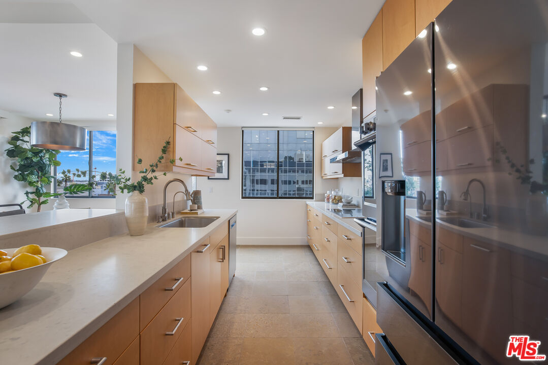 1118 3rd St Unit: 501