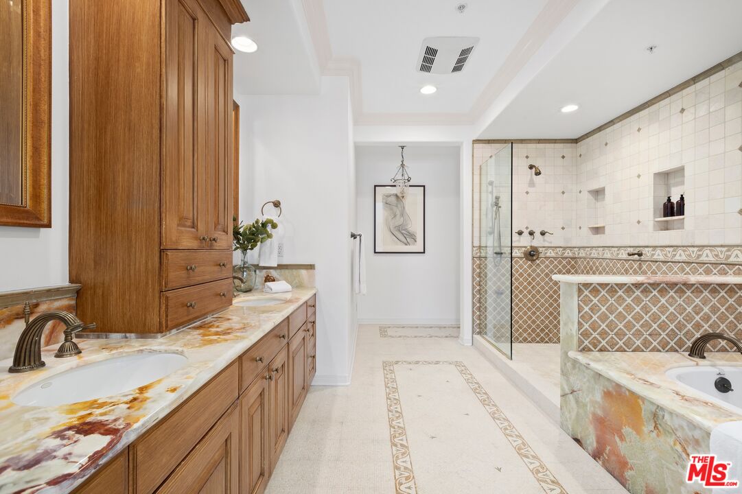 11500 San Vicente Blvd Unit: 508