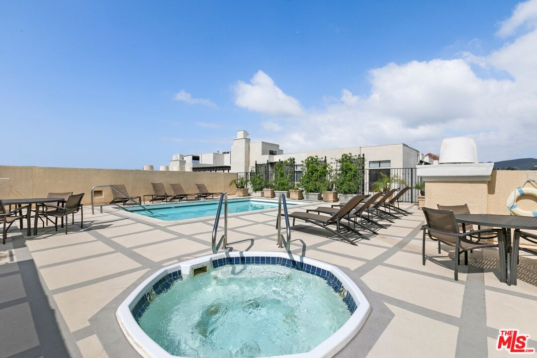 11500 San Vicente Blvd Unit: 508