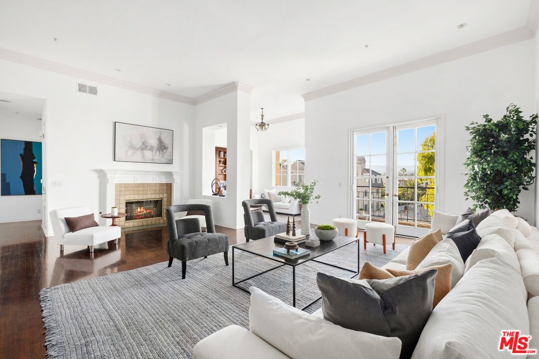 11500 San Vicente Blvd Unit: 508