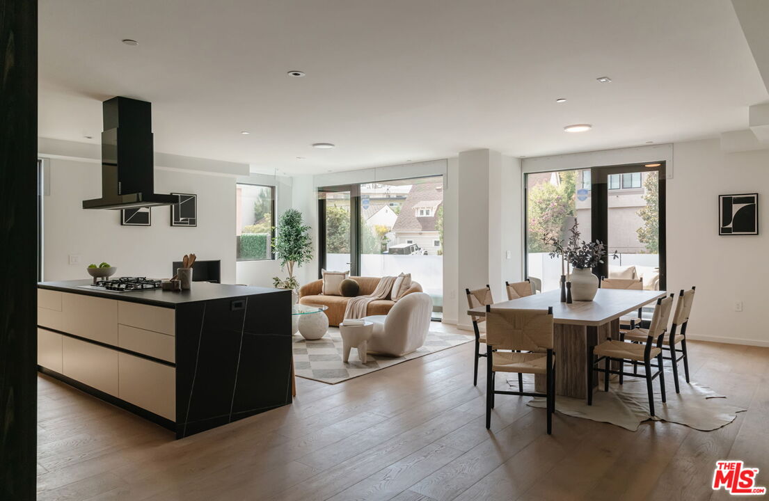 1618 Hilts Ave Unit: 102