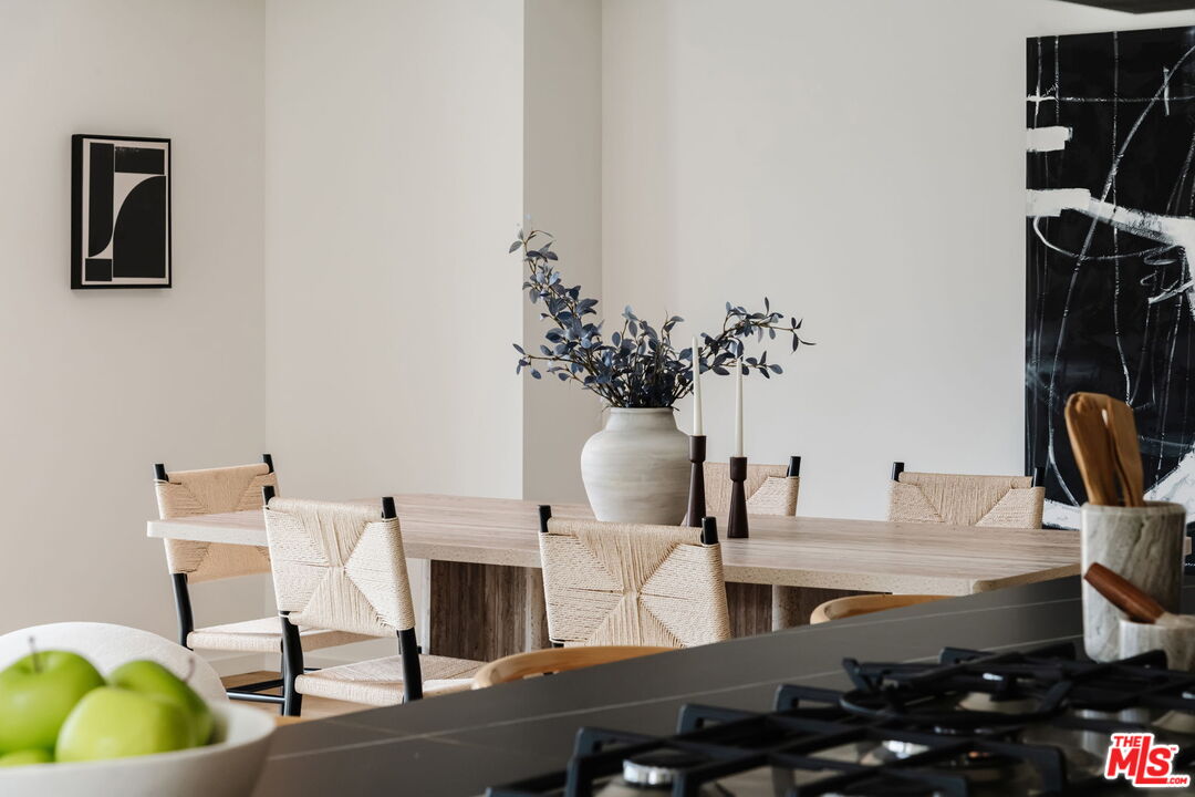 1618 Hilts Ave Unit: 102