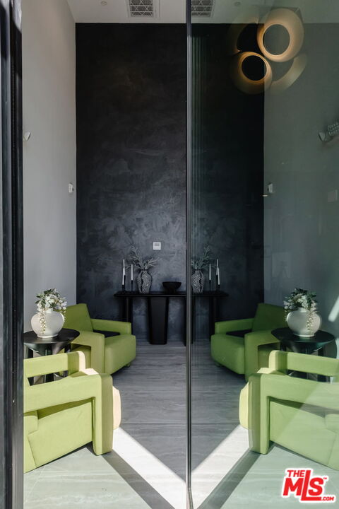 1618 Hilts Ave Unit: 102