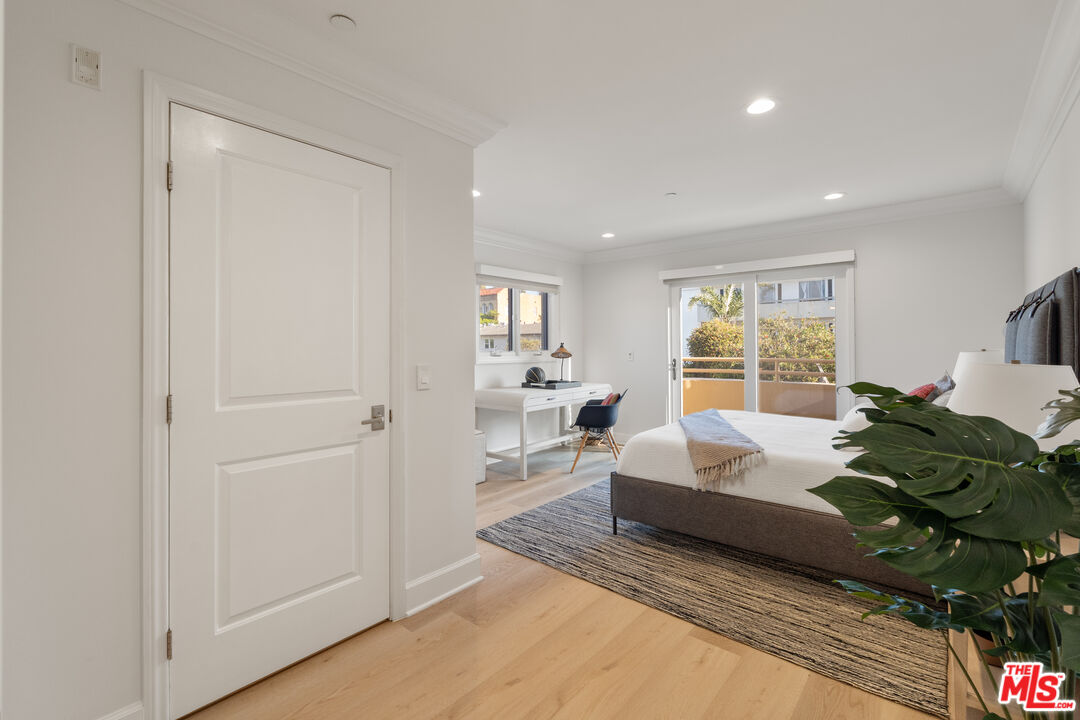 1032 3rd St Unit: 101