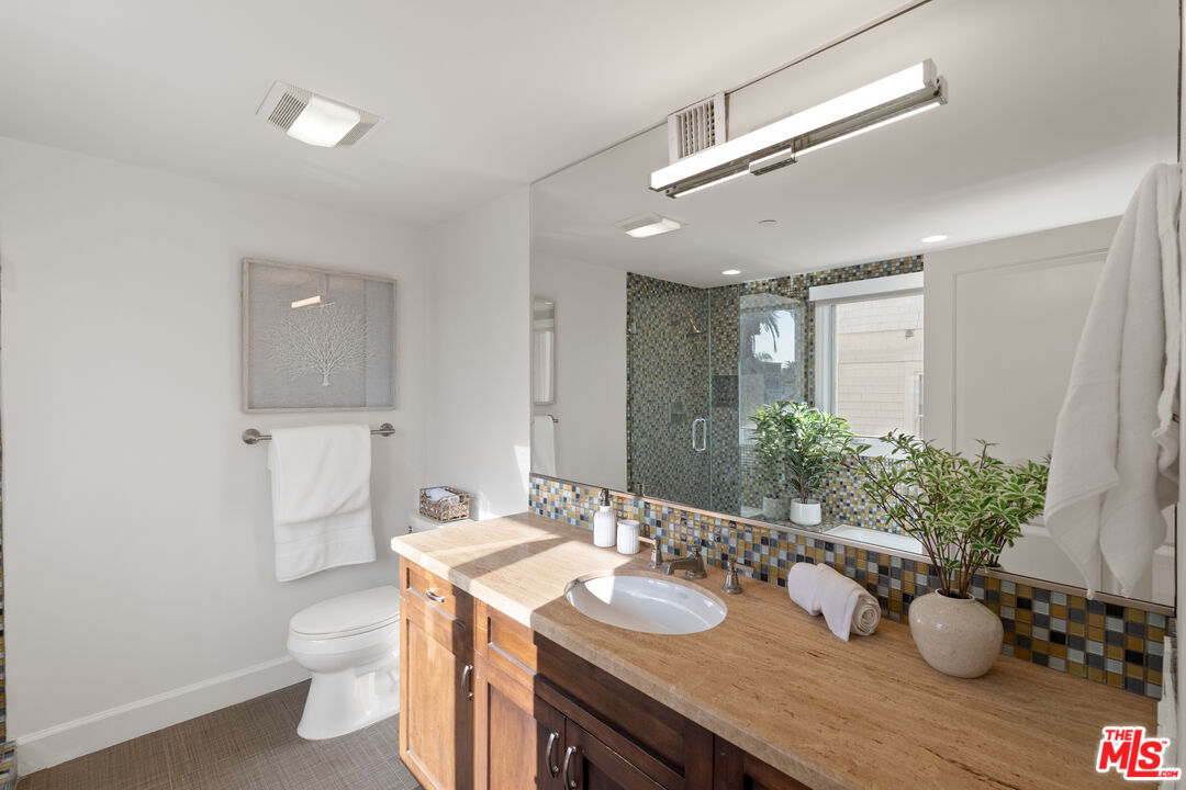 1032 3rd St Unit: 101