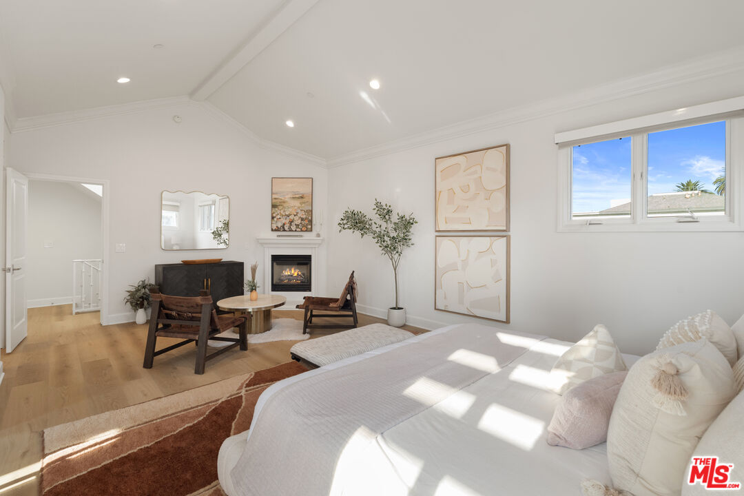 1032 3rd St Unit: 101