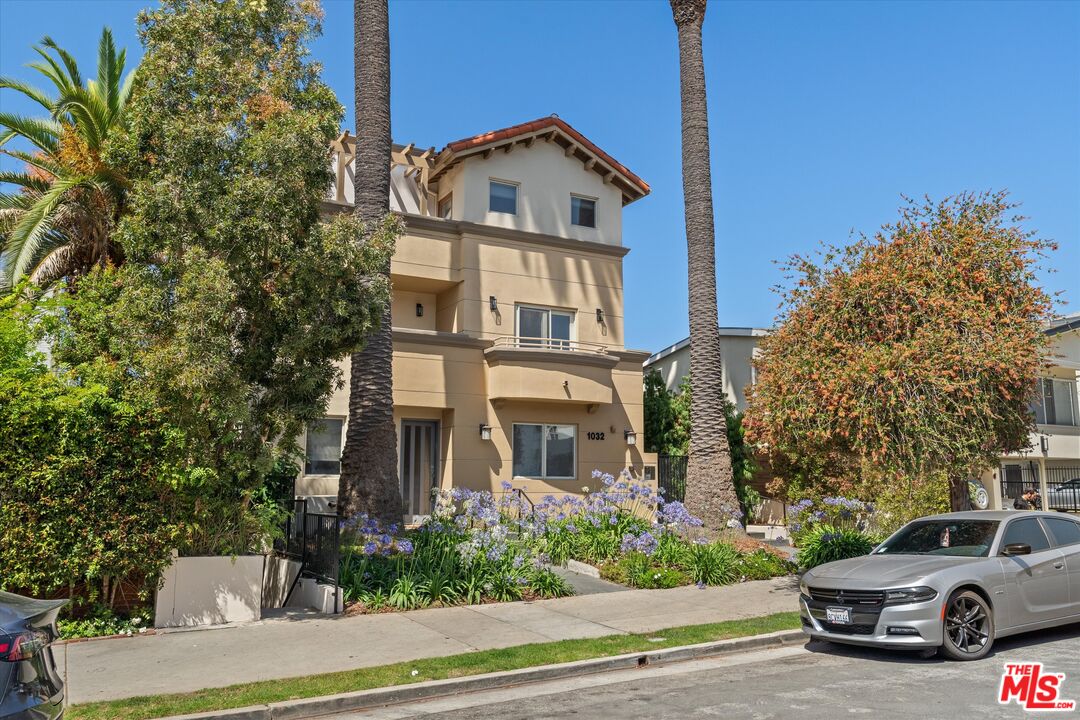 1032 3rd St Unit: 101