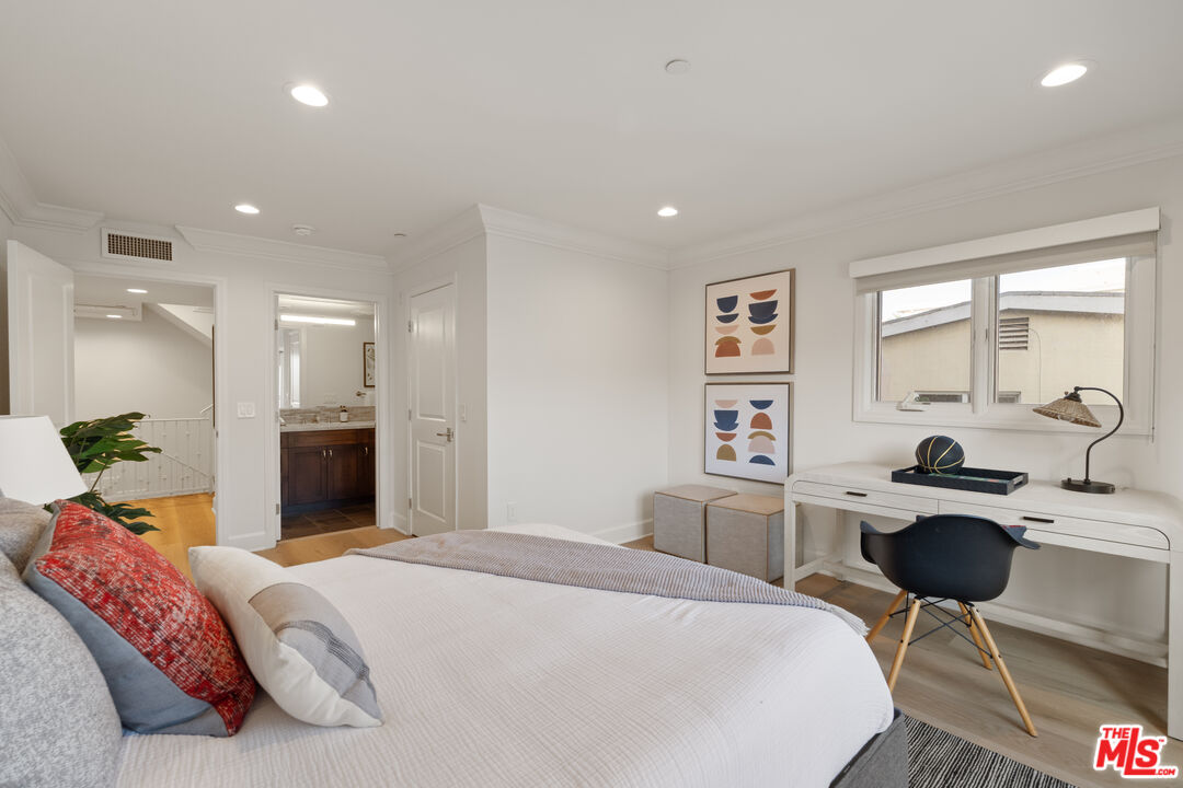 1032 3rd St Unit: 101