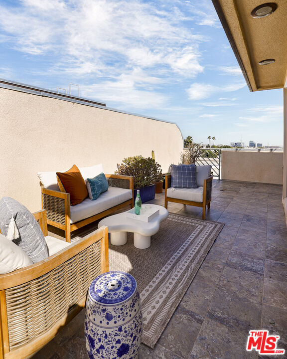 1415 Butler Ave Unit: 3