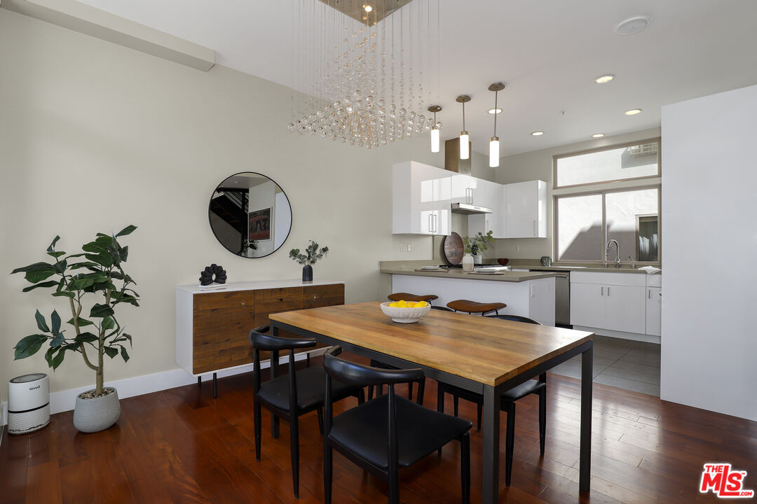 1415 Butler Ave Unit: 3