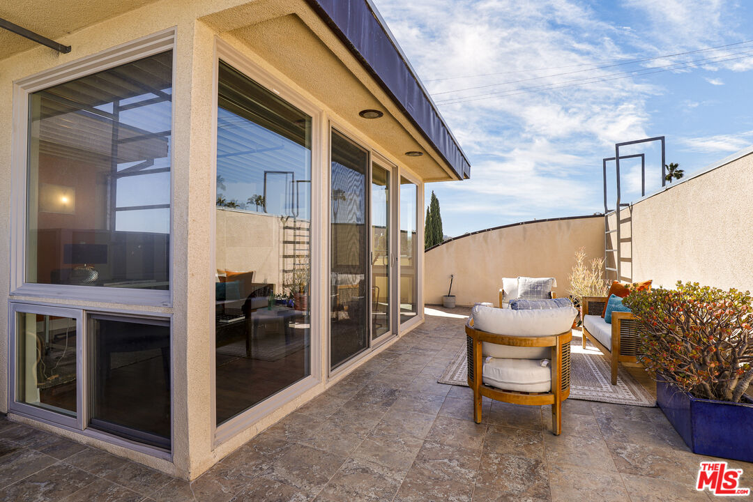 1415 Butler Ave Unit: 3