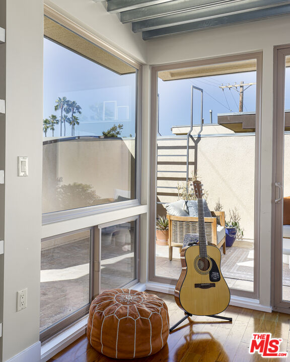 1415 Butler Ave Unit: 3