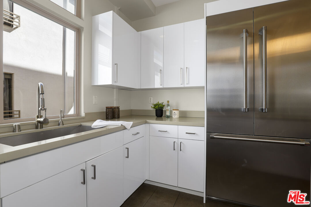 1415 Butler Ave Unit: 3