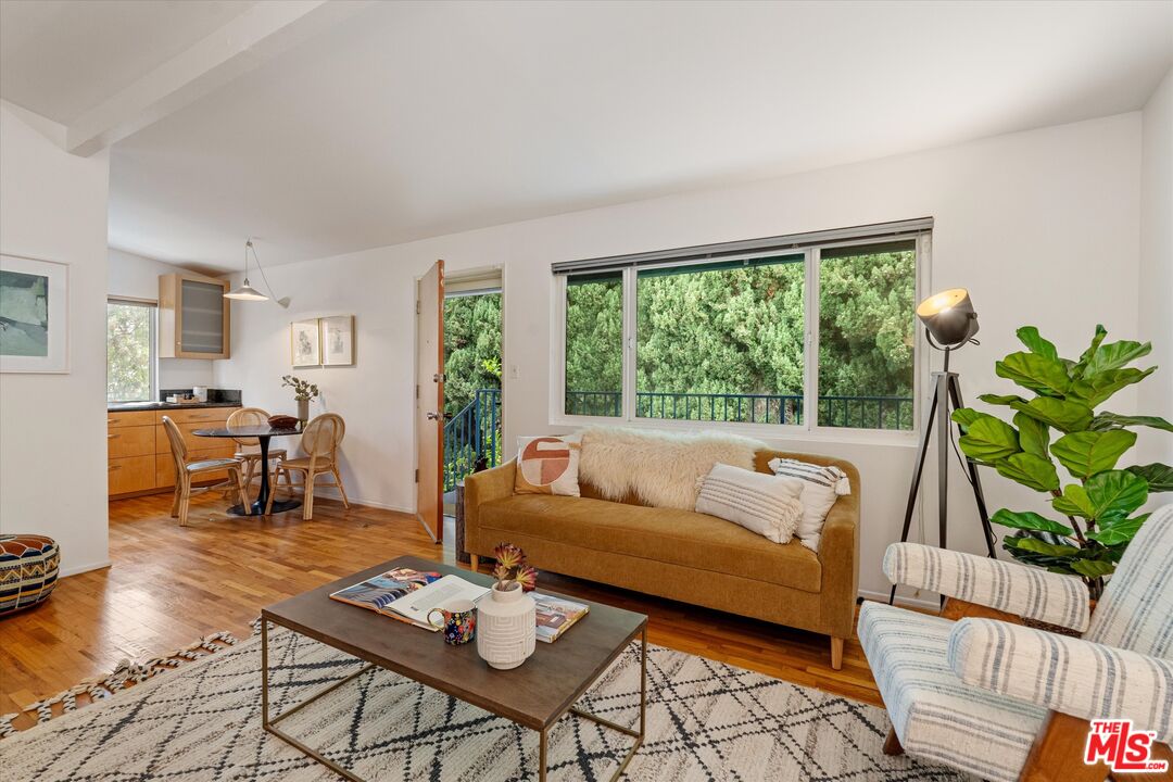 2909 10th St Unit: 6