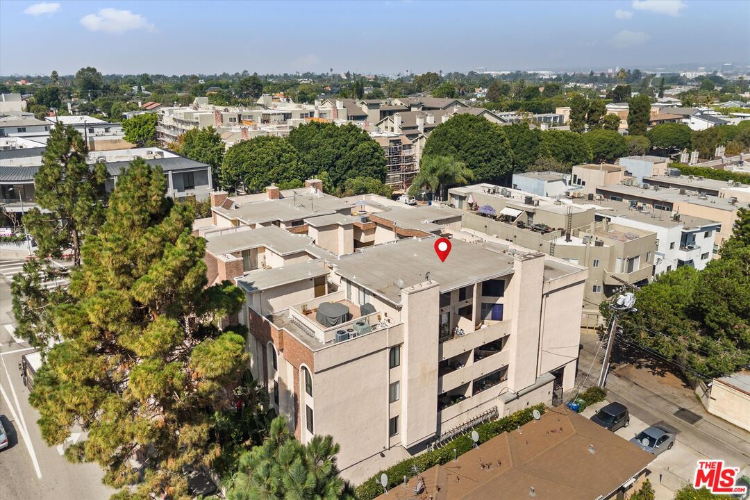 12321 Ocean Park Blvd Unit: 17