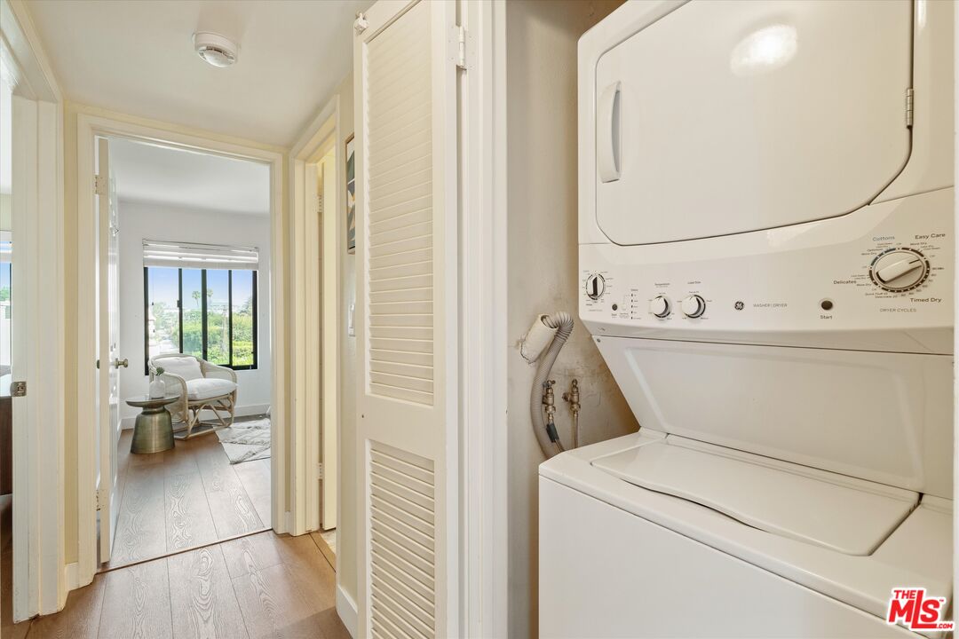12321 Ocean Park Blvd Unit: 17