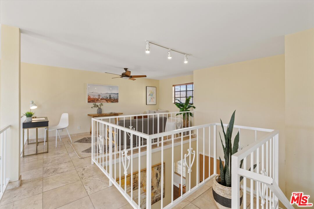 12321 Ocean Park Blvd Unit: 17