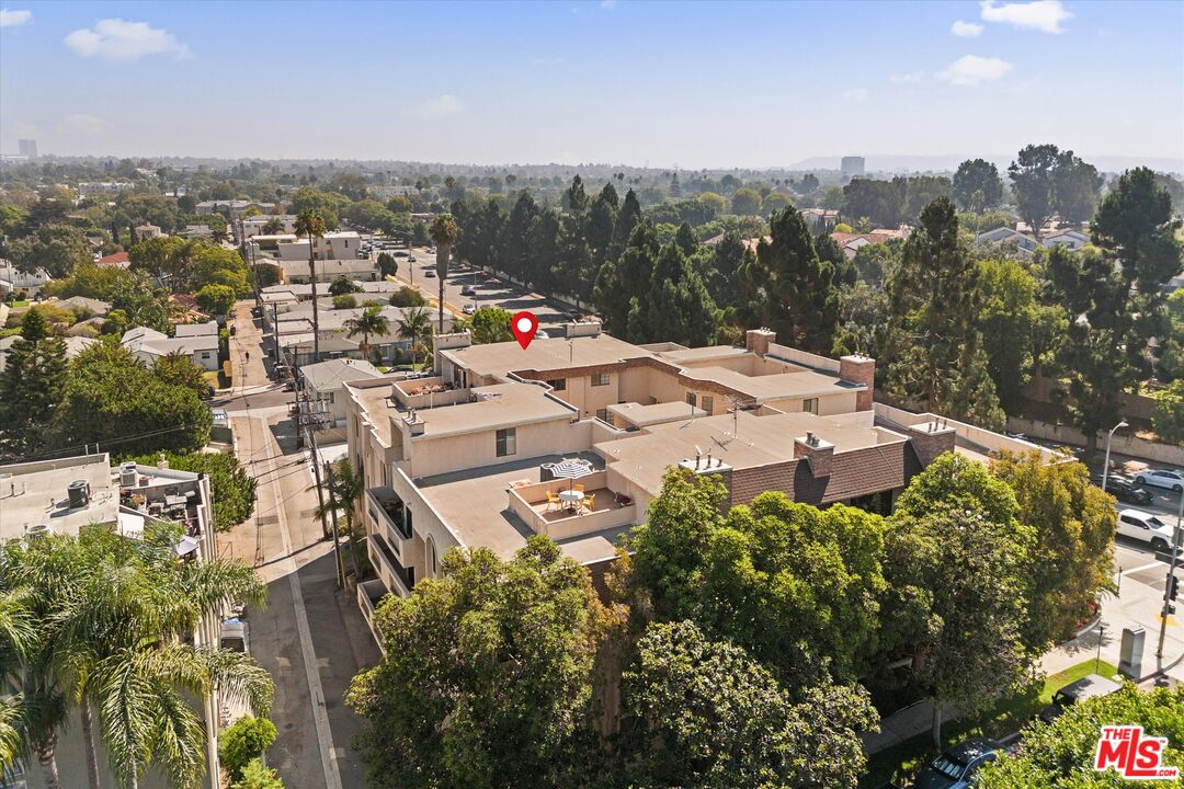 12321 Ocean Park Blvd Unit: 17