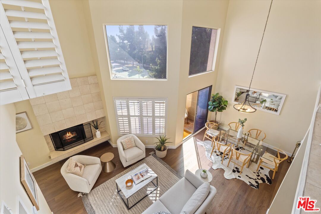12321 Ocean Park Blvd Unit: 17