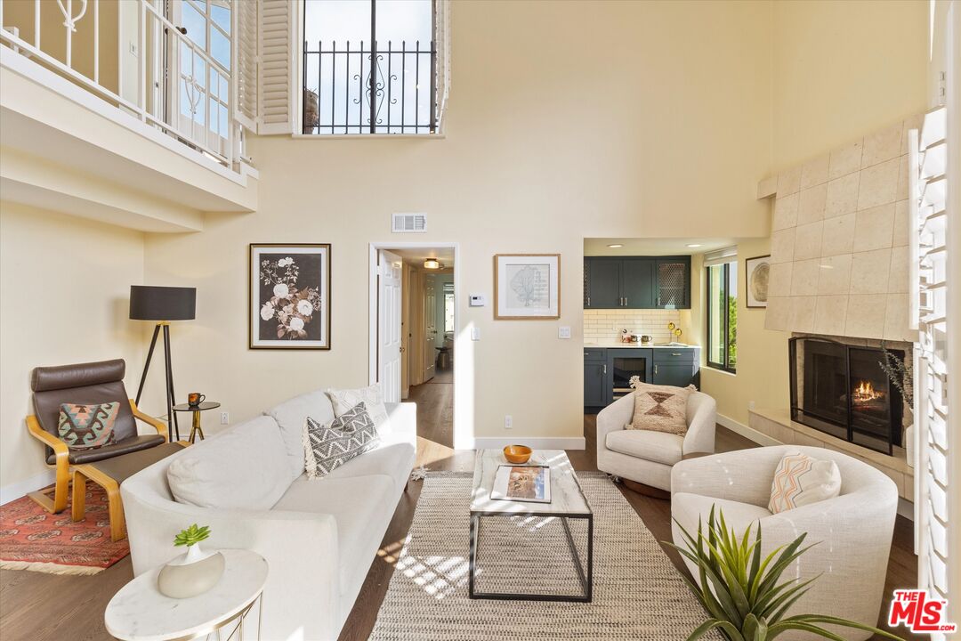12321 Ocean Park Blvd Unit: 17