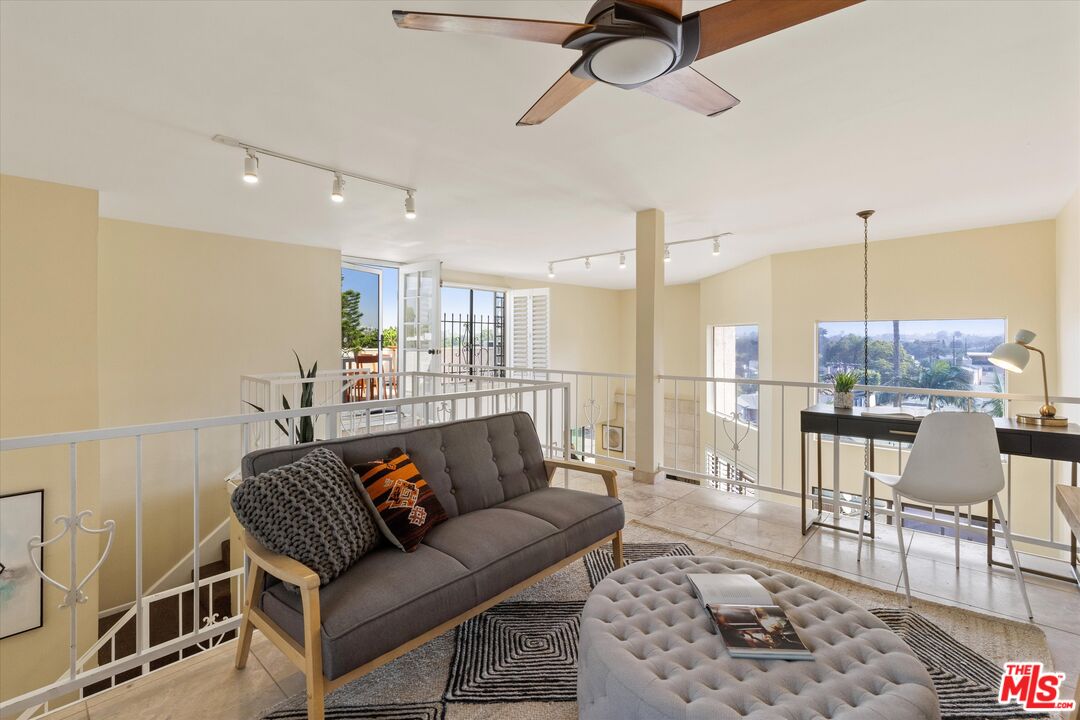 12321 Ocean Park Blvd Unit: 17