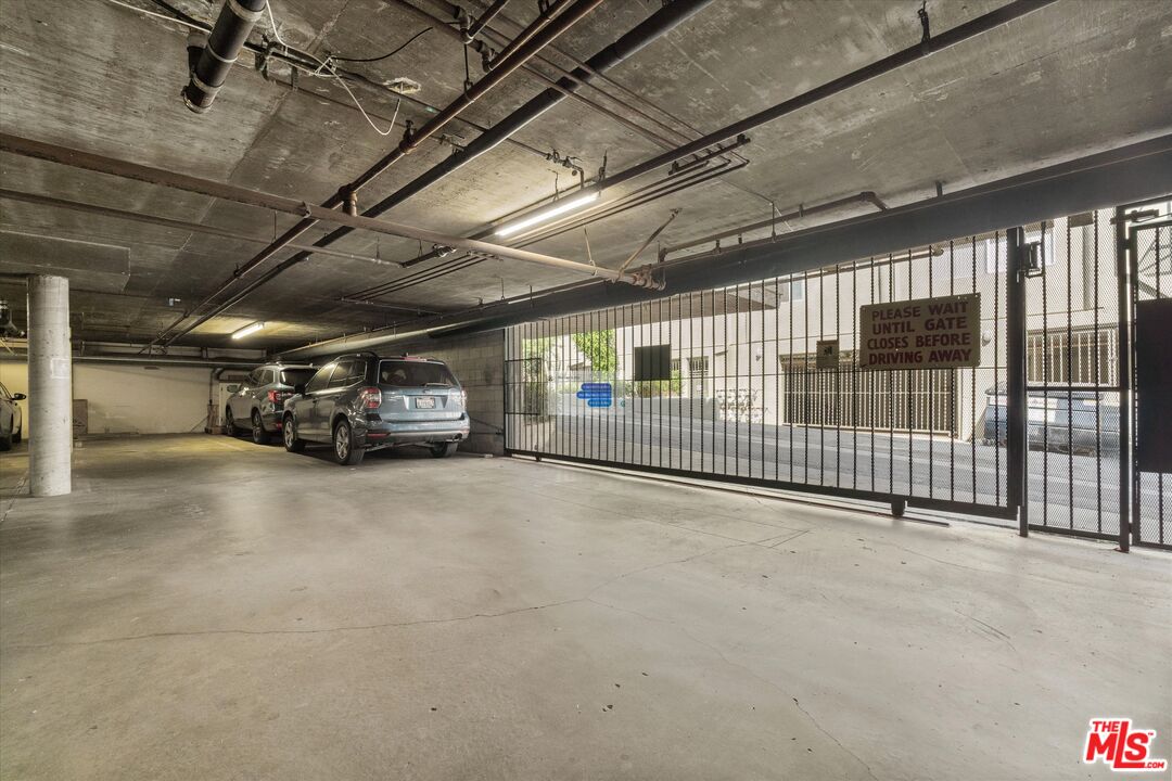 12321 Ocean Park Blvd Unit: 17