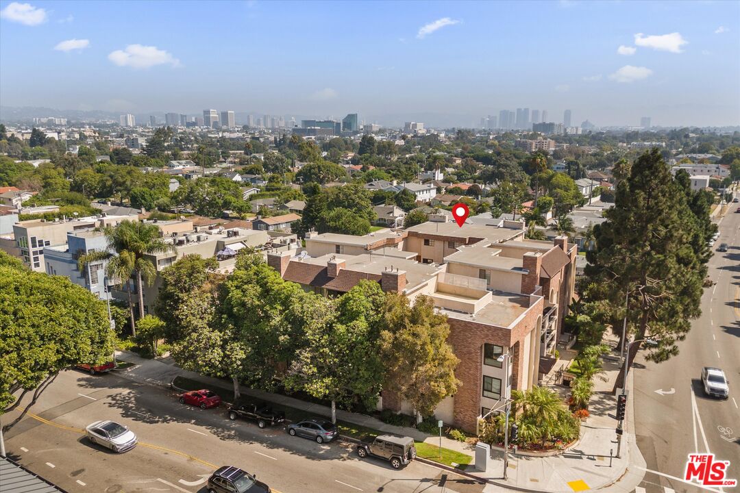 12321 Ocean Park Blvd Unit: 17