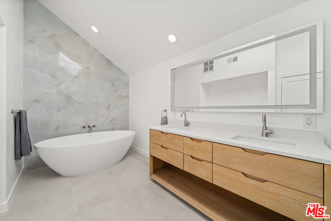 13082 Mindanao Way Unit: 11