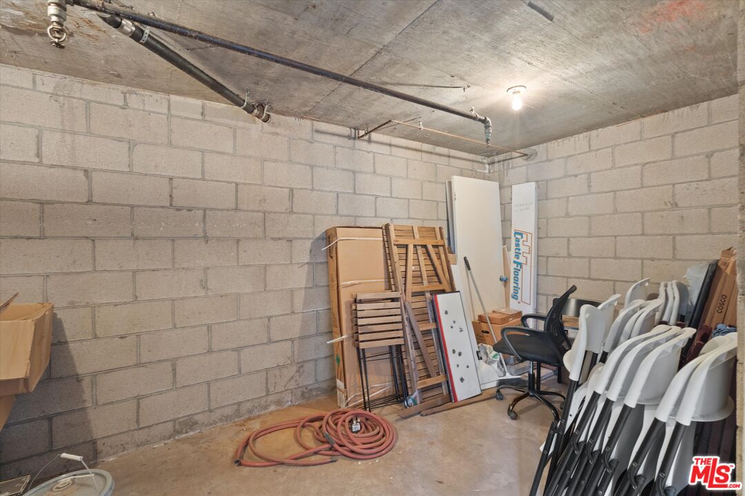 737 Pier Ave Unit: 1