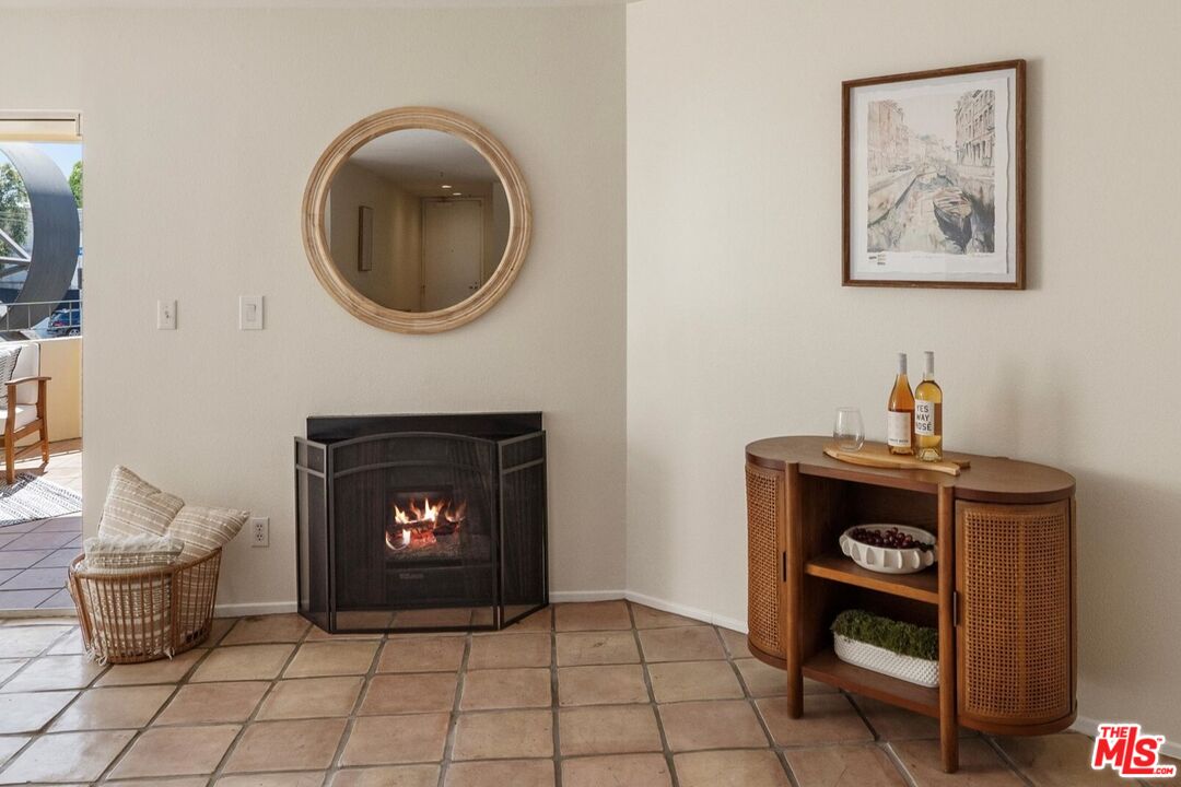 235 Main St Unit: 121