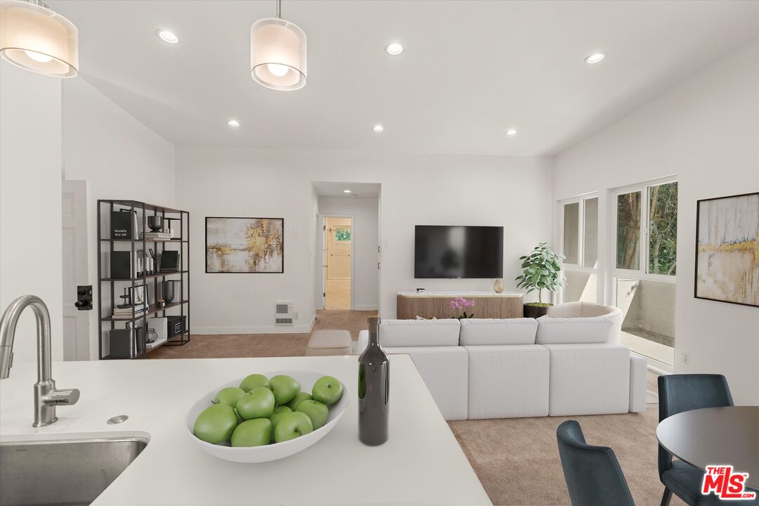 1002 14th St Unit: 6