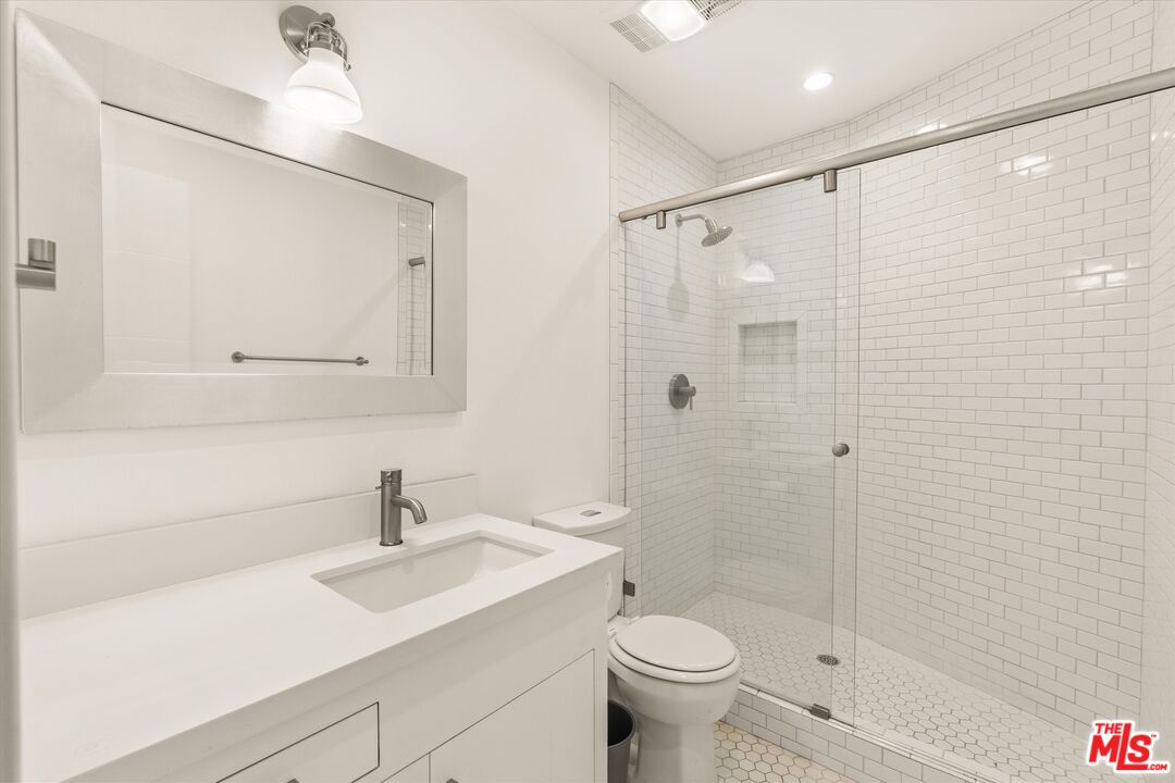 1002 14th St Unit: 6