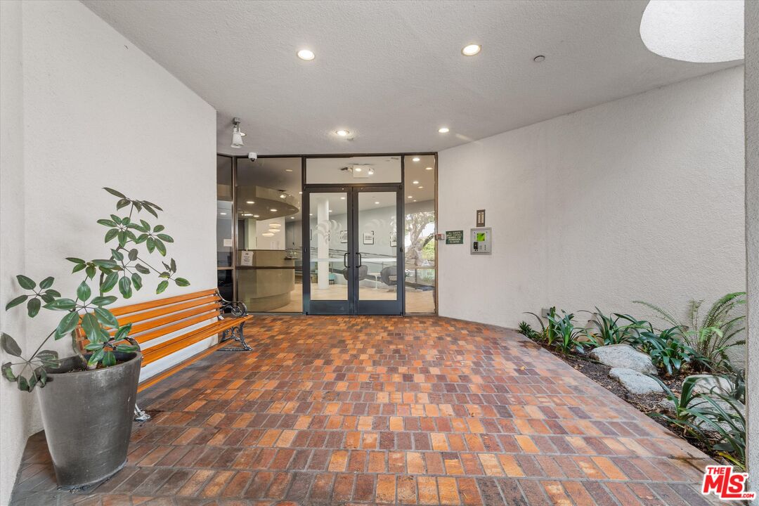 2930 Neilson Way Unit: 601