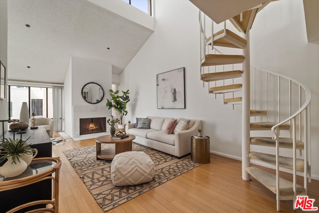 2930 Neilson Way Unit: 601