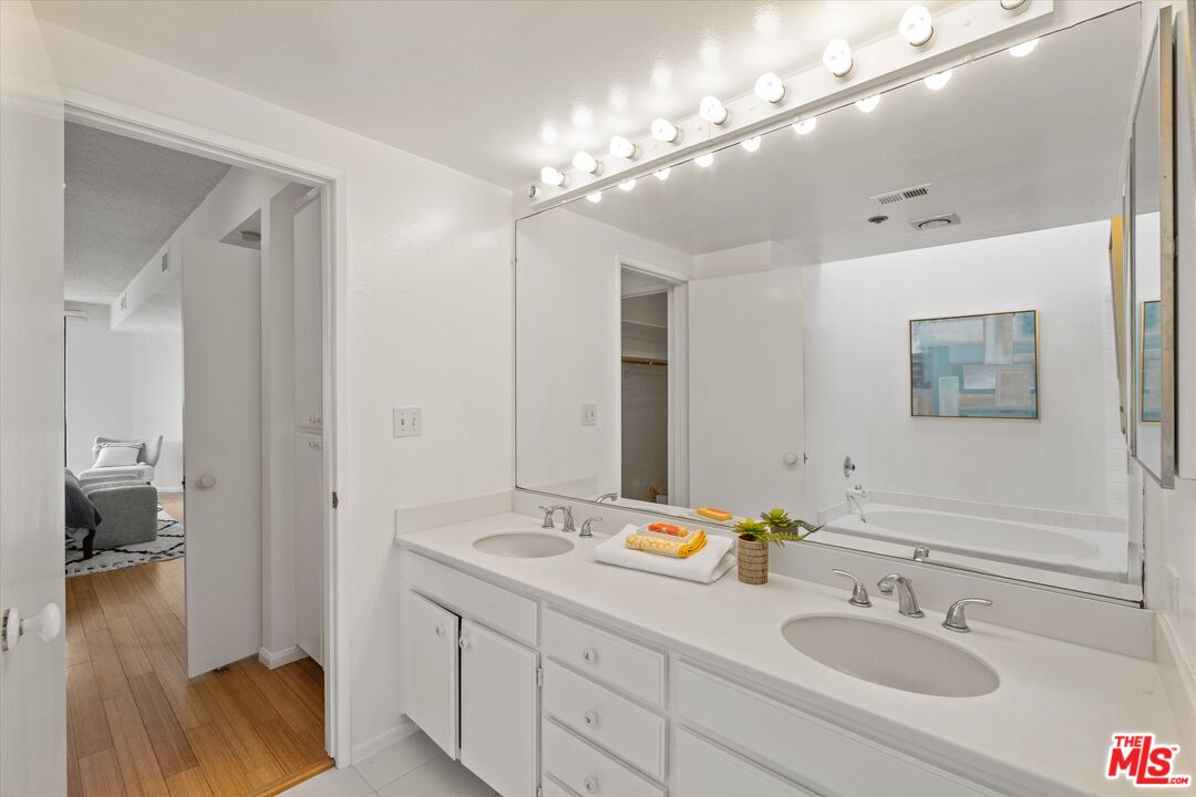 2930 Neilson Way Unit: 601