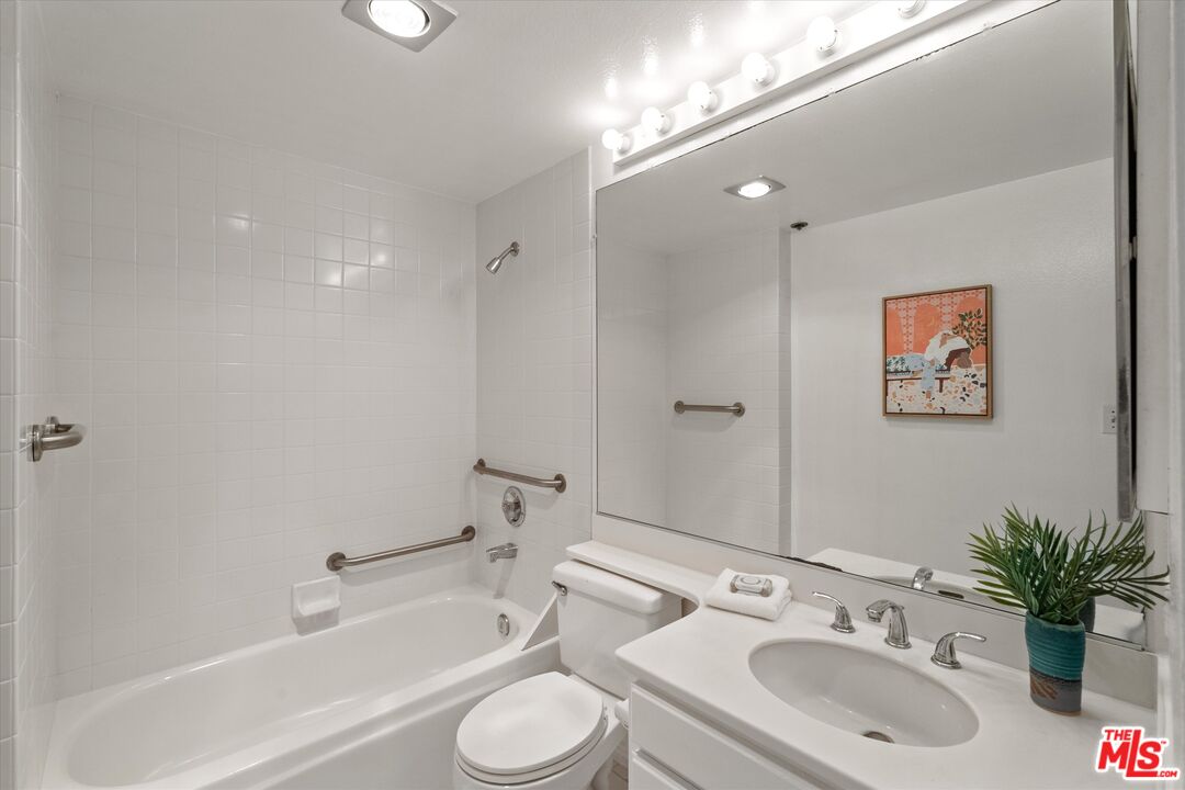 2930 Neilson Way Unit: 601