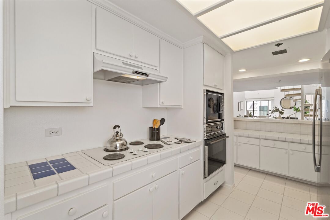 2930 Neilson Way Unit: 601
