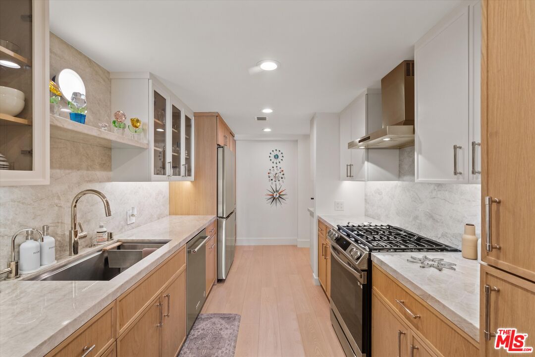 801 Ocean Ave Unit: 305