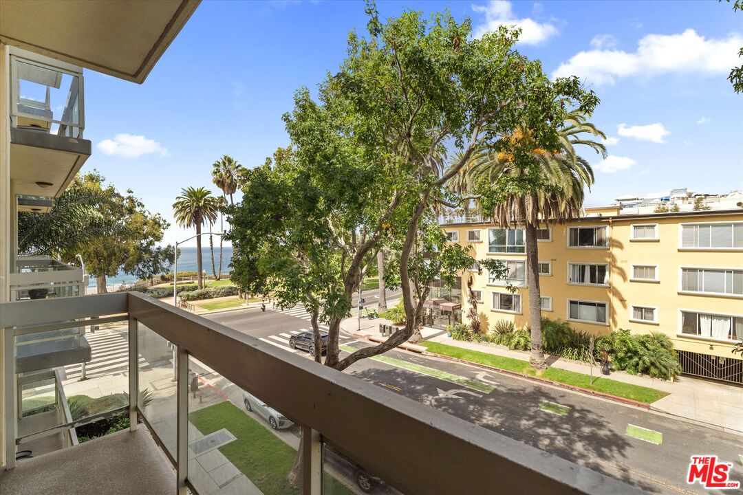 801 Ocean Ave Unit: 305
