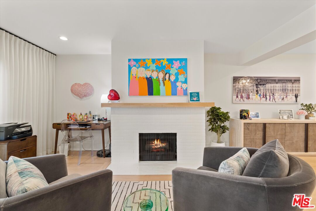 801 Ocean Ave Unit: 305