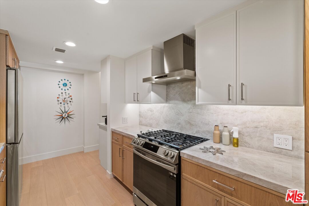 801 Ocean Ave Unit: 305